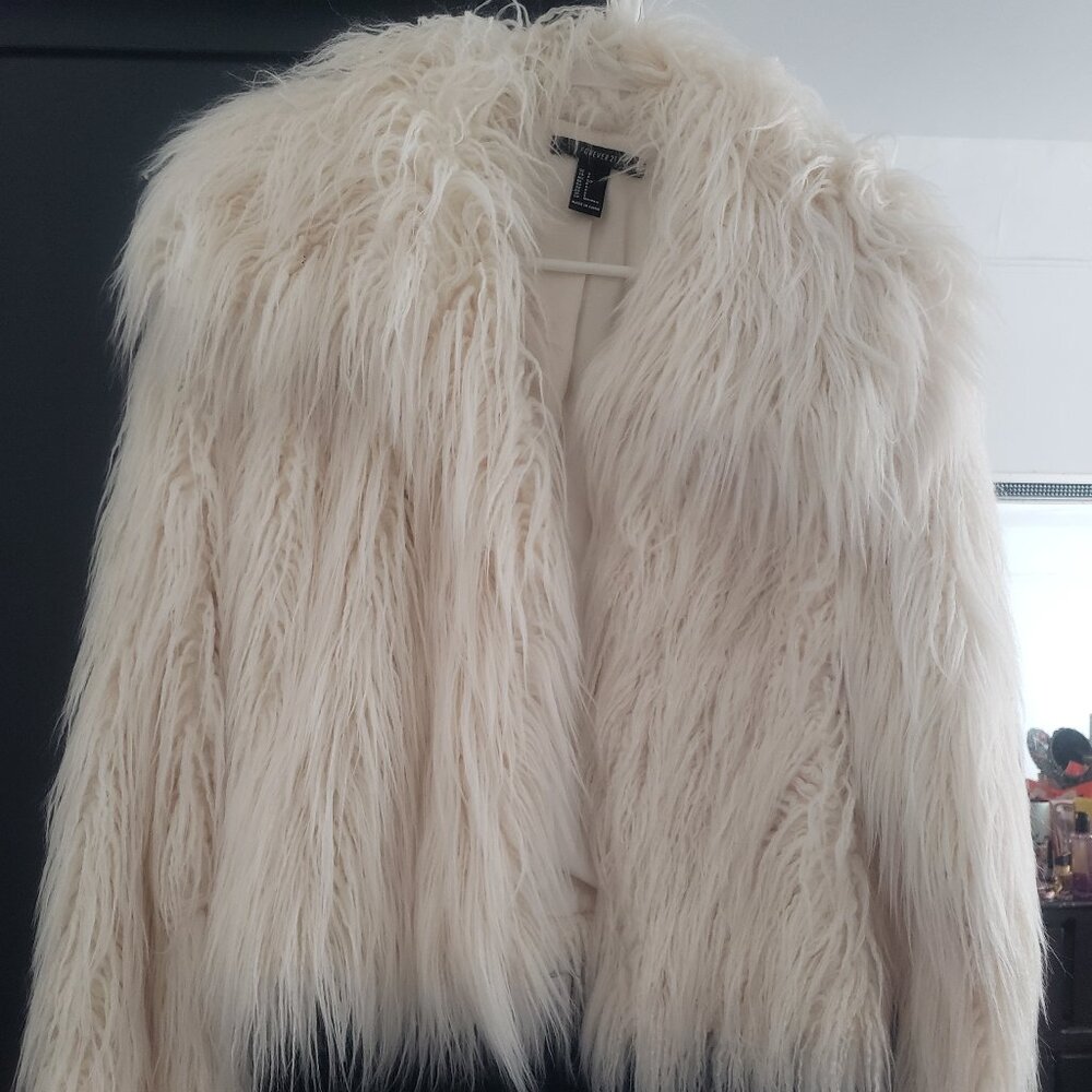 Fun Shaggy cream jacket